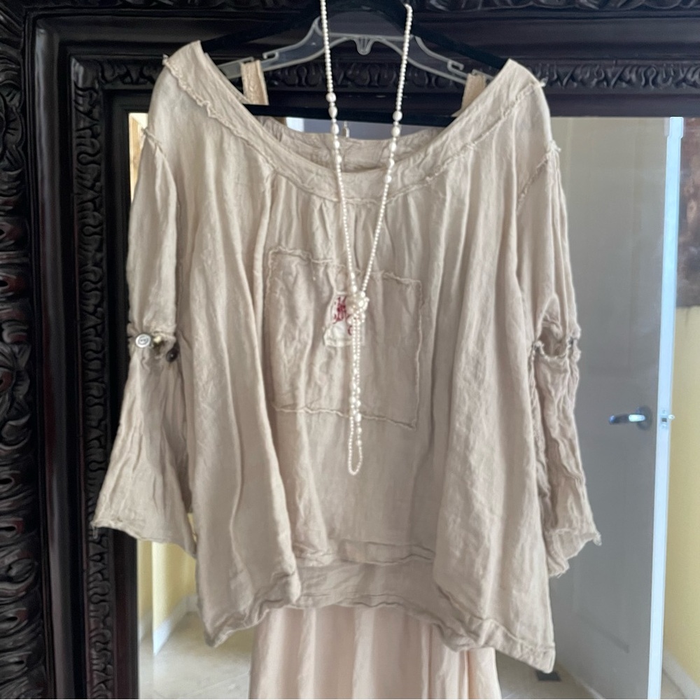 SOLD!!! Magnolia Pearl Early Love Collection Linen Top